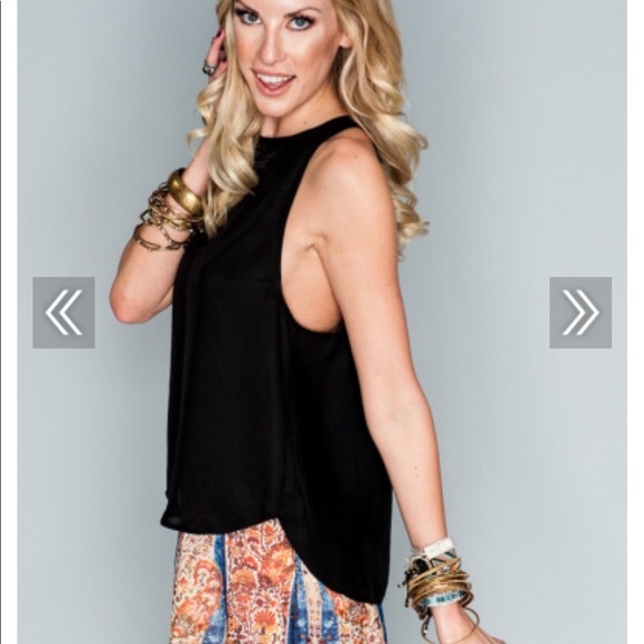 NWOT Show Me Your MuMu "Alice in Muland" top - Picture 4 of 8