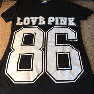 Love Pink 86 - Black V-neck- short sleeve