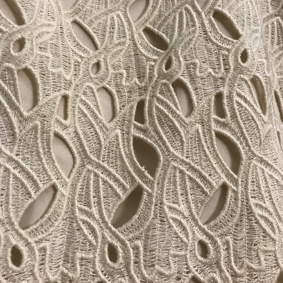 Lace/crochet skirt - Picture 2 of 2