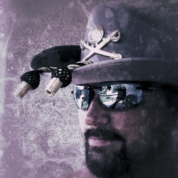 Meet your Posher, P - Picture 1 of 1