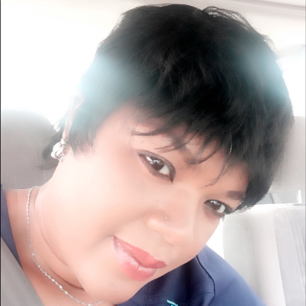 Meet your Posher, Amaka