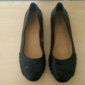 Black flats