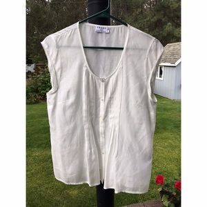 Frame white sleeveless shirt