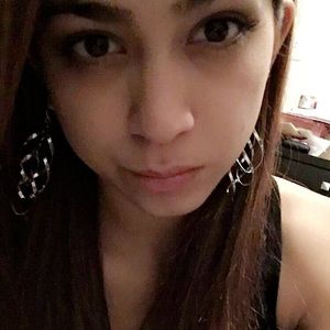 Meet your Posher, Sabrina