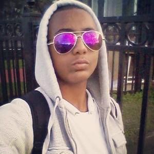 Meet your Posher, Dawit