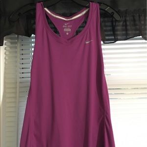 Nike Dri-fit  top. Size L