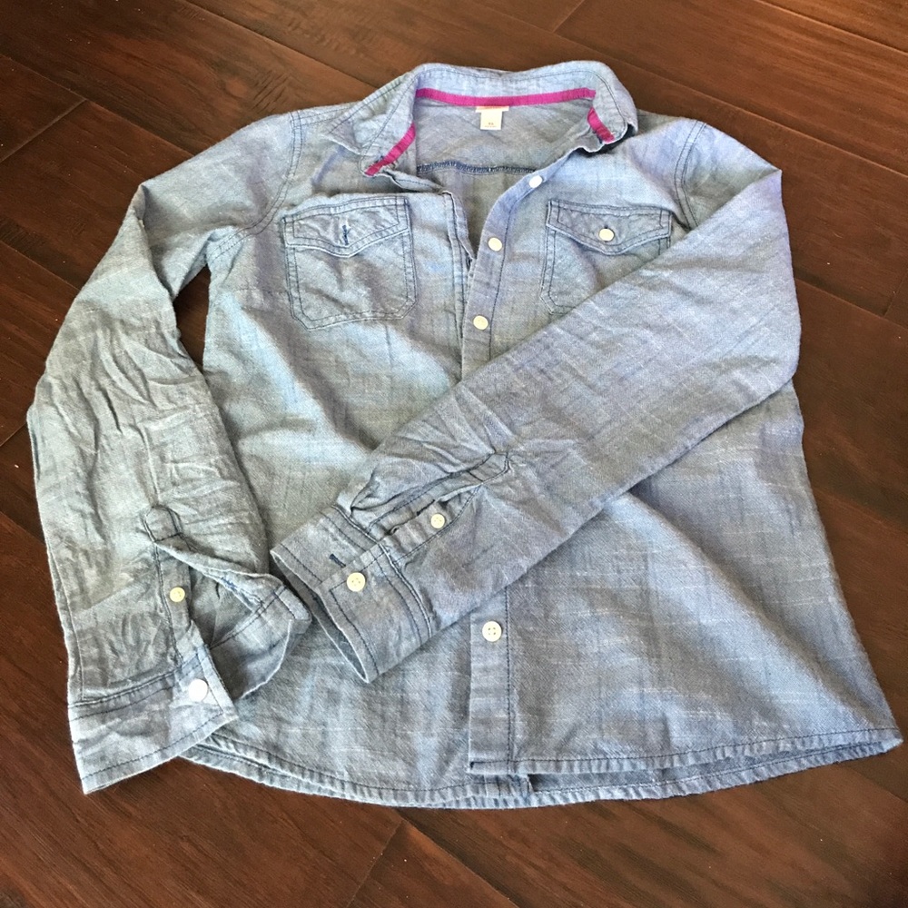 Light weight jeans blouse