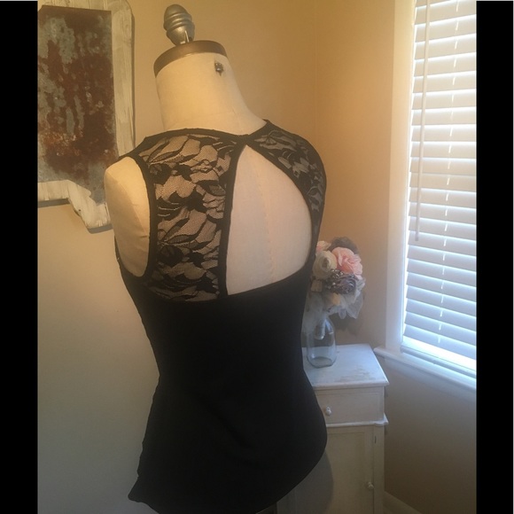 Beautiful Black blouse Size L - Picture 2 of 4