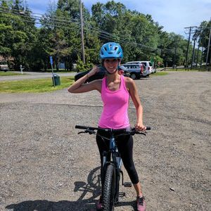 Meet your Posher, Lea veronica