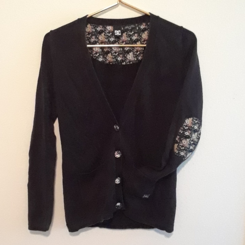 Vintage styled DC sweater