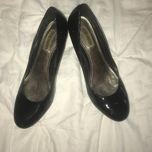 Steve Madden used Ulltra heels