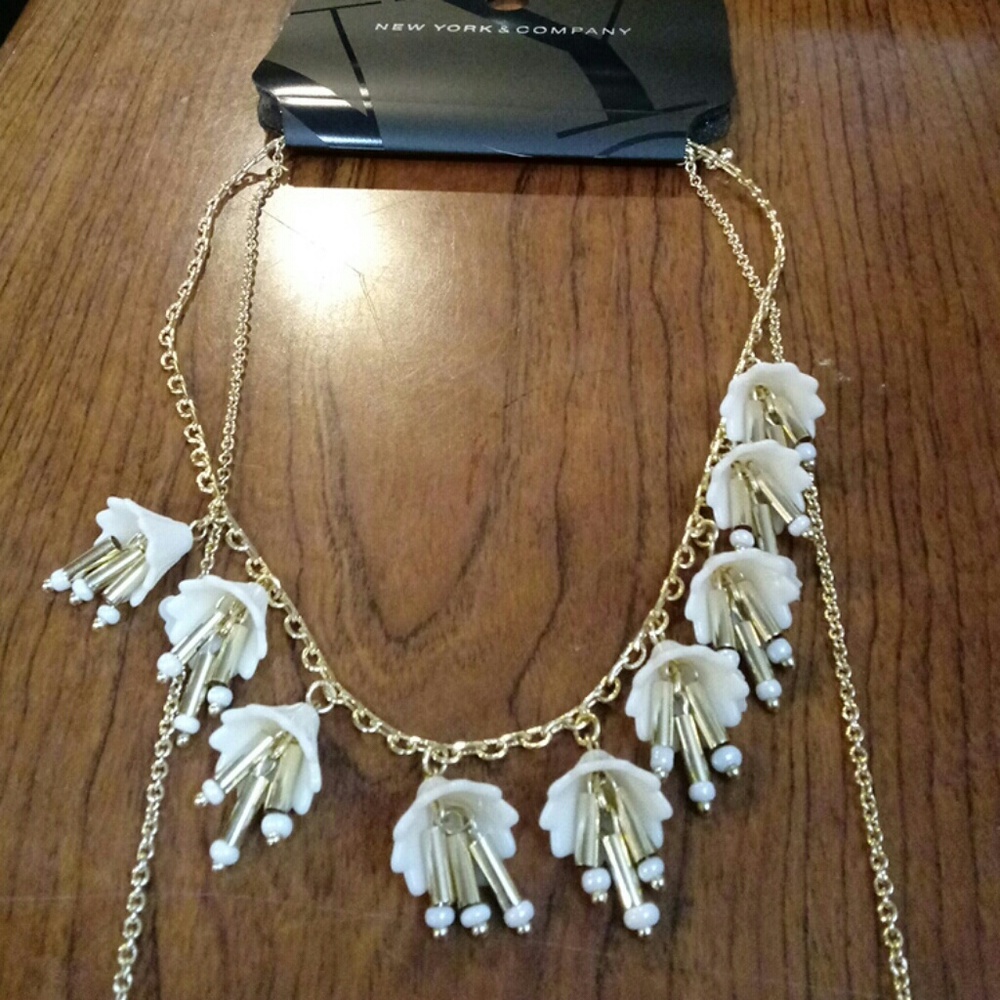 New long chained floral necklace