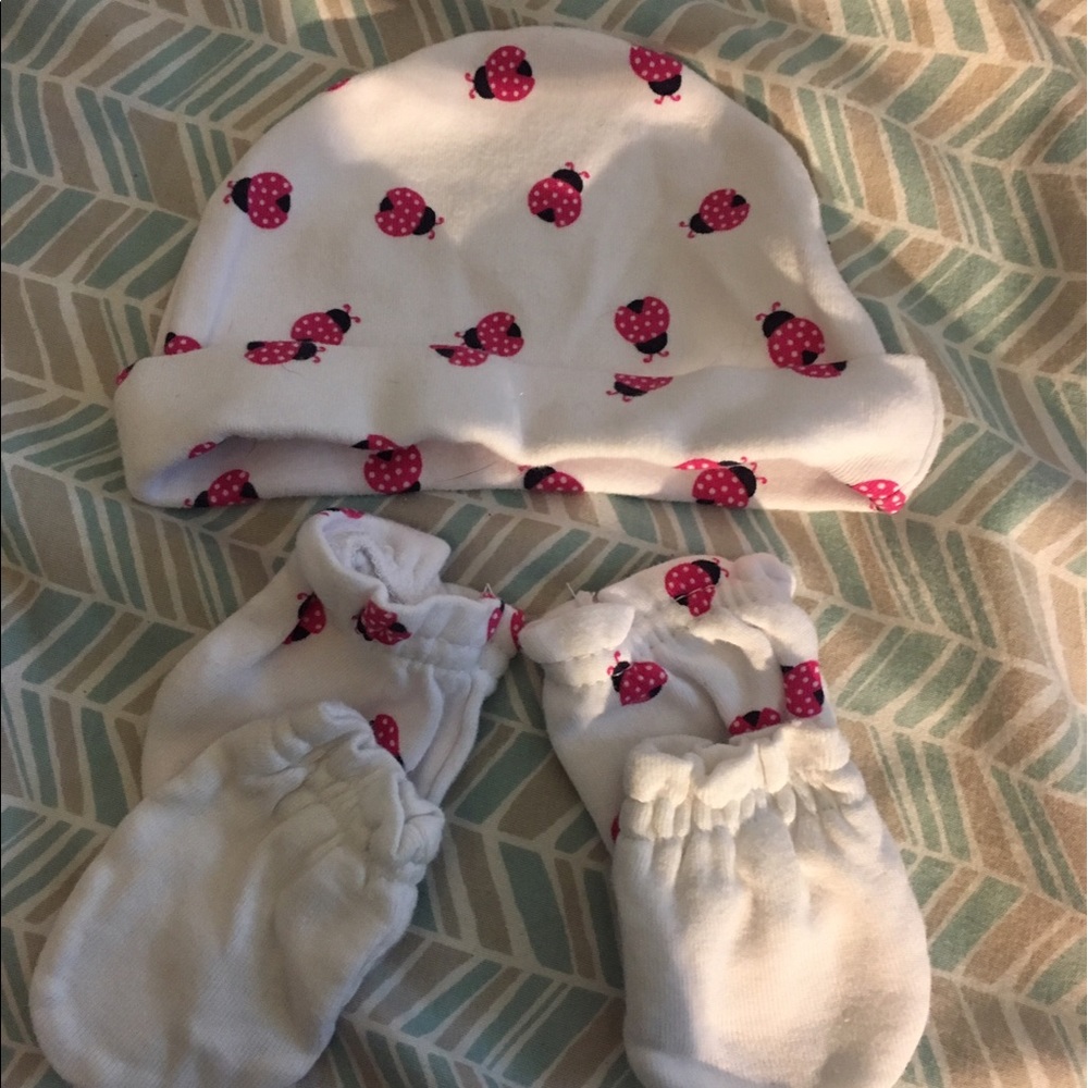 Newborn Lady Bug hat and mittens