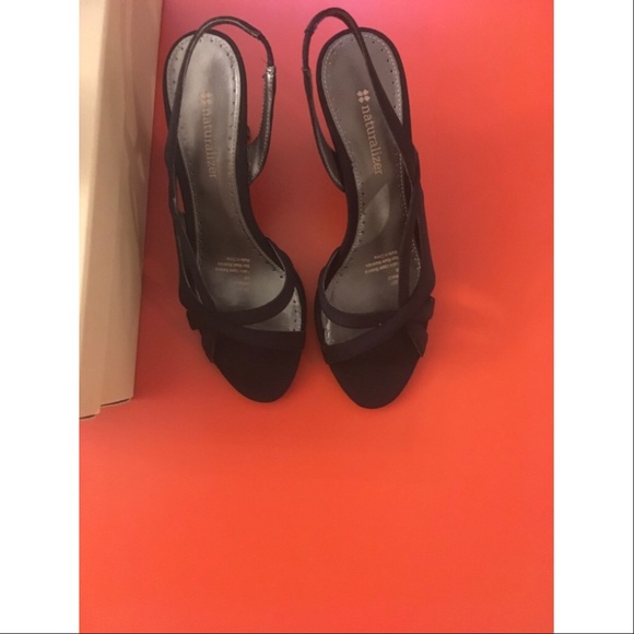 naturalizer shoes price