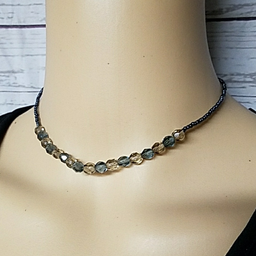 N1113 Smokey Crystal Simple Beaded Necklace