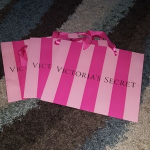 Victoria's Secret shopping bag
