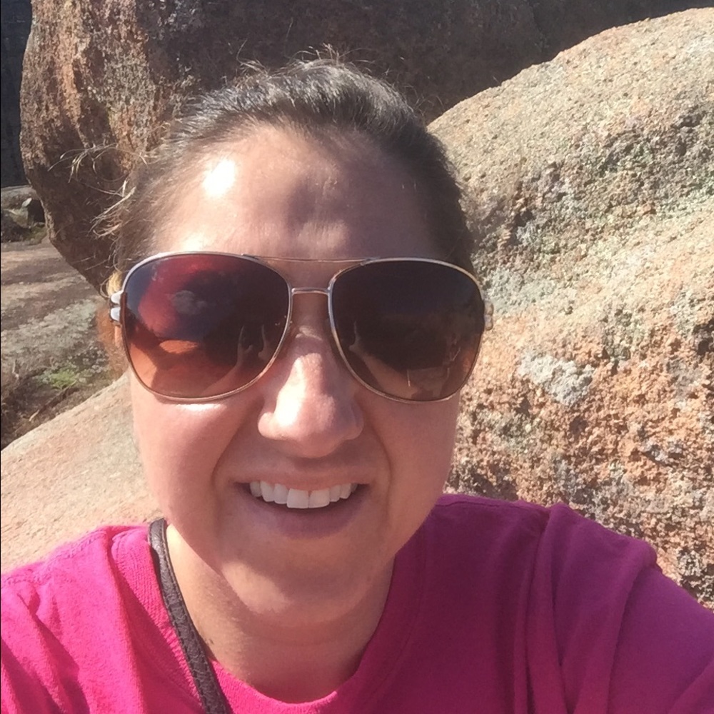 Meet your Posher, Amanda