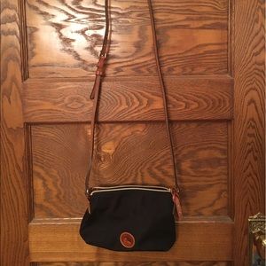 Dooney & Bourke Crossbody bag