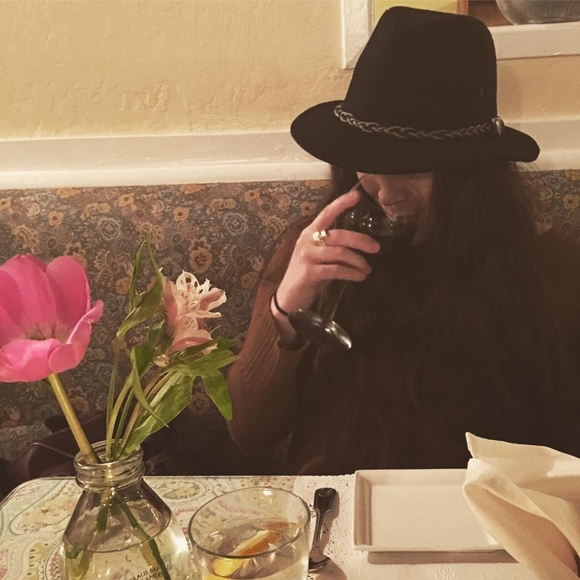 Meet your Posher, Rebecca - Picture 1 of 1