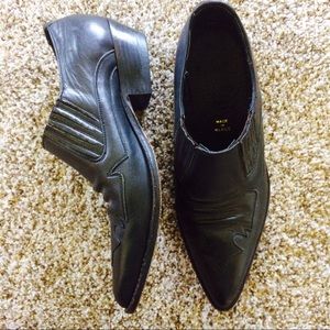 Vero Cuoio Leather Rodeo Ankle Boots - size 8