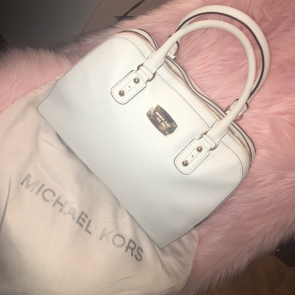 Beautiful AUTHENTIC Michael Kors bag