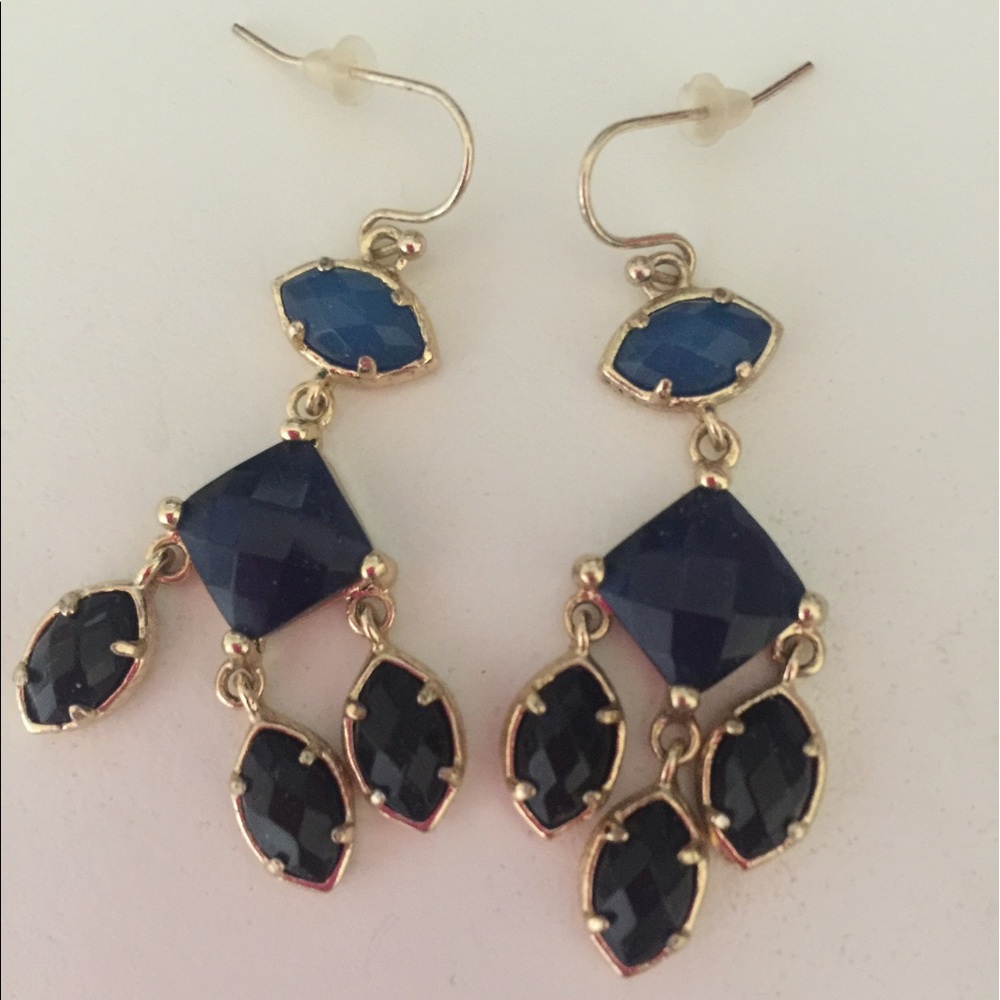 Kendra Scott dangle earrings