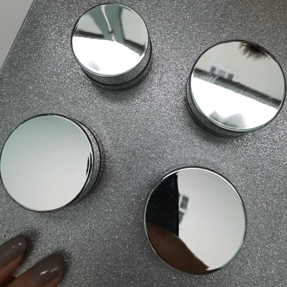 Kylie cosmetics holiday collection eyeshadow