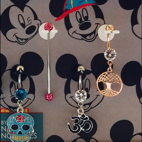 Belly Ring Organizer(includes 5 navel rings) - Picture 2 of 3