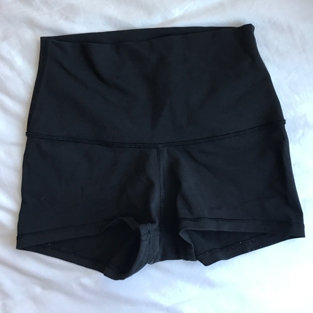 Lululemon Boogie Short (roll-down)