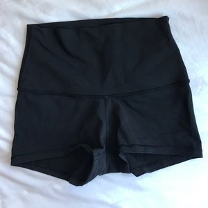 Lululemon Boogie Short (roll-down)
