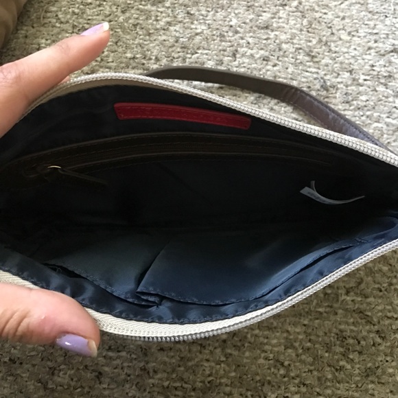 Tommy Hilfiger purse - Picture 3 of 3