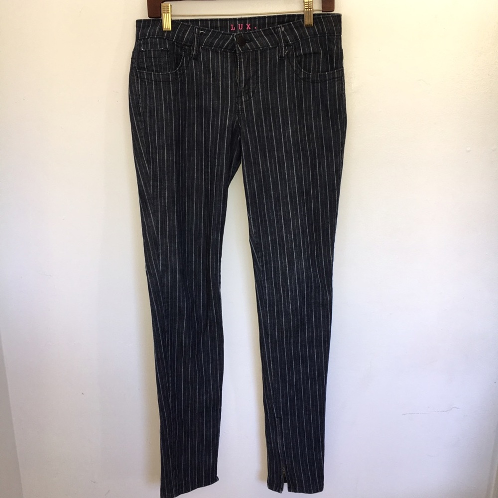 💙LUX from Urban Outfitters tapered jeans