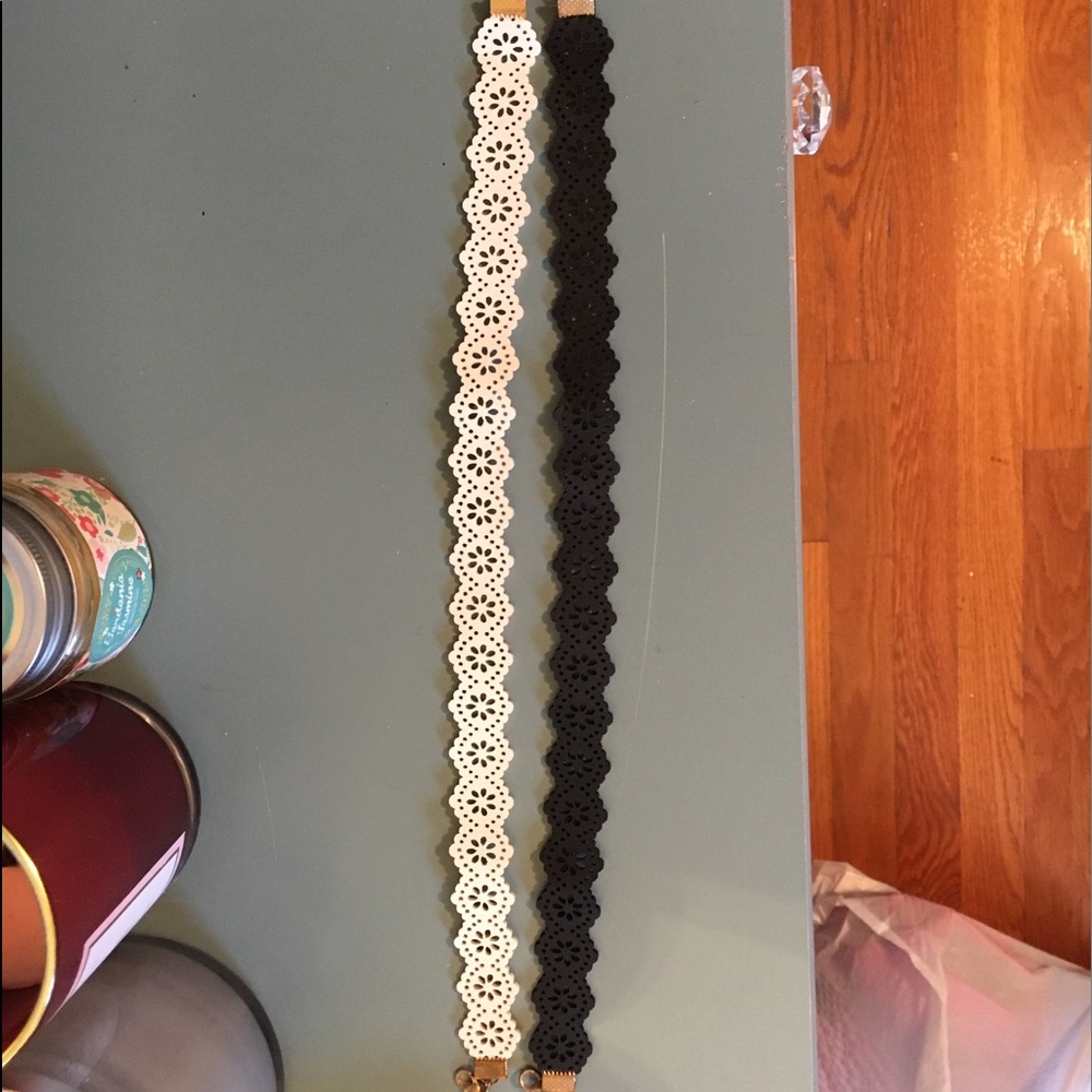 Set of Chokers