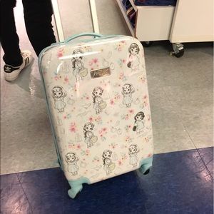 Meet your Posher, Esperanza