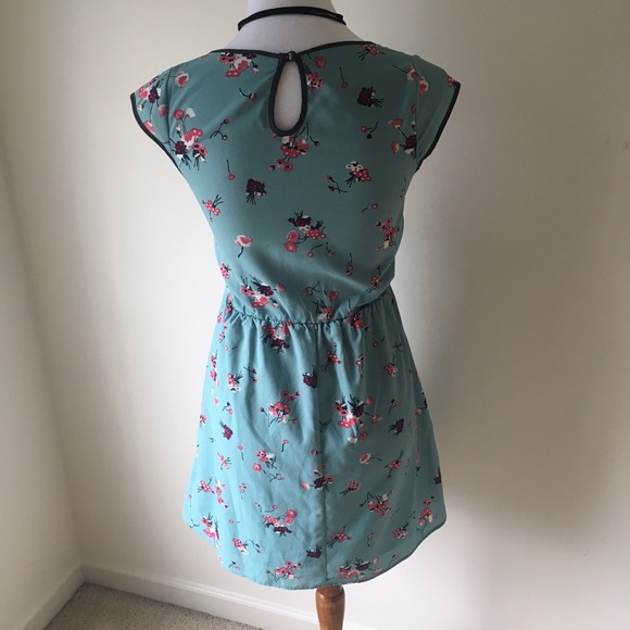 Xhileration Flowered Empire Waste Dress - Picture 4 of 5