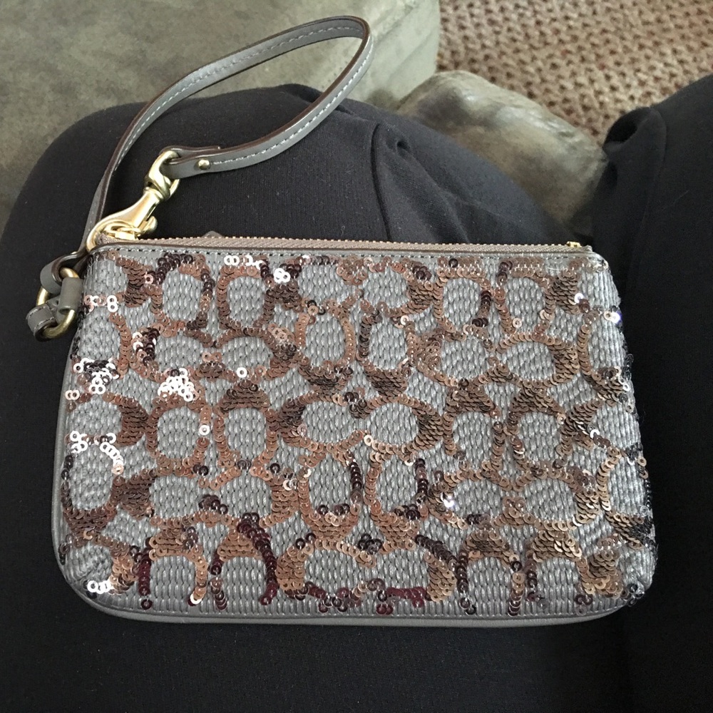 NWOT Coach wristlet