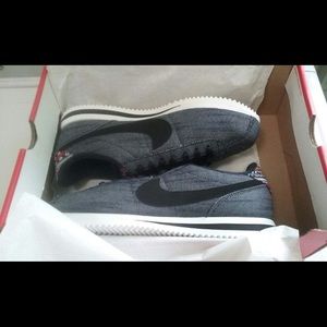 SE Nike Cortez Afro Punk Men's Sz 9