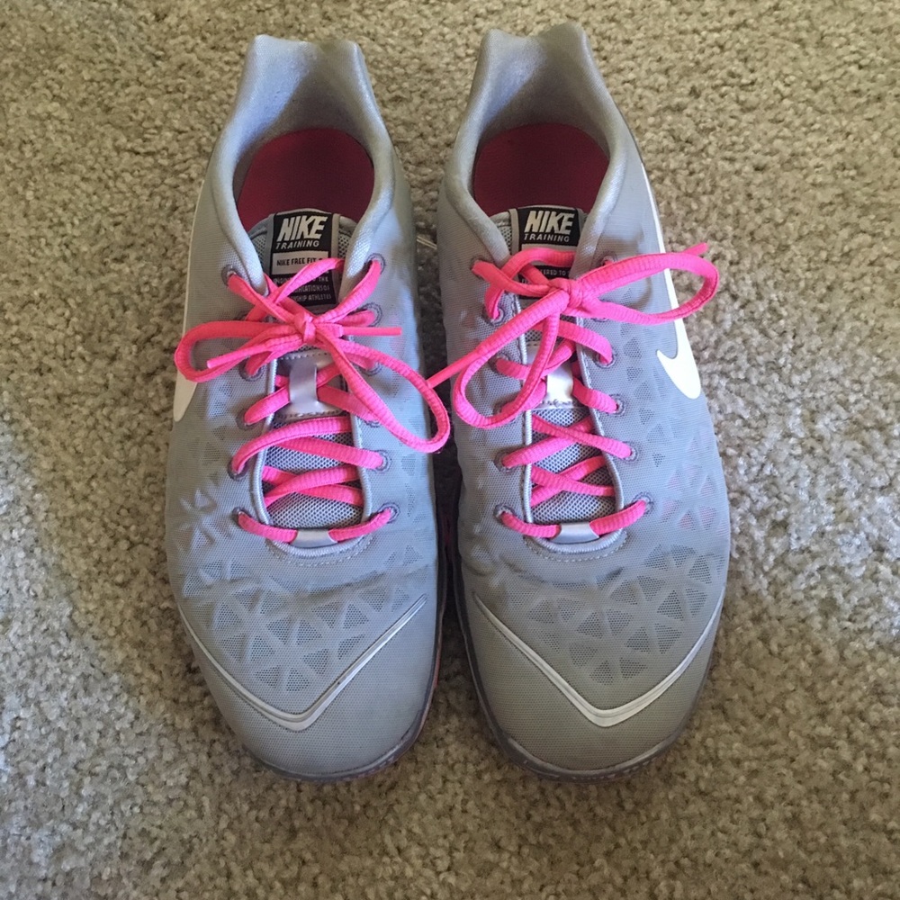 Women's Nike free runs