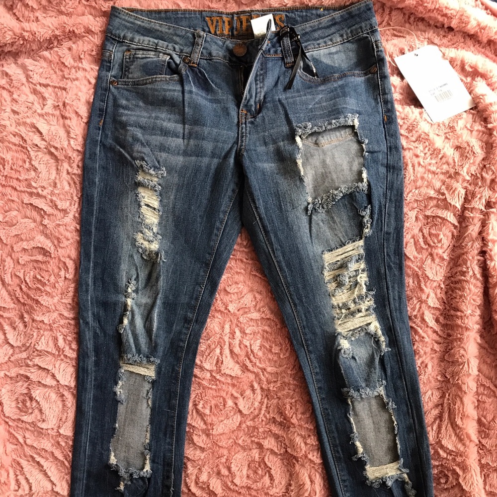 Destroyed jeans