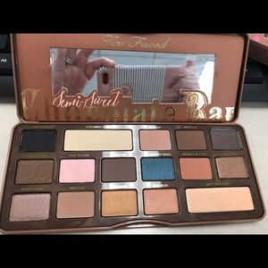 Semi-sweet chocolate bar palette
