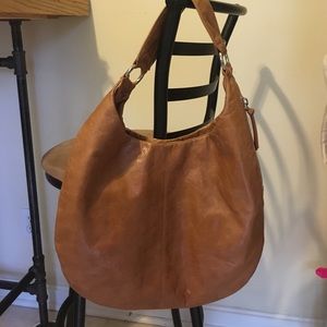 Hobo tan leather shoulder bag