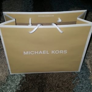Michael Kors shopping bag