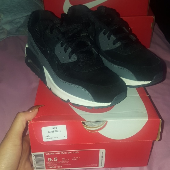 Nike Shoes - Wmns nike 90