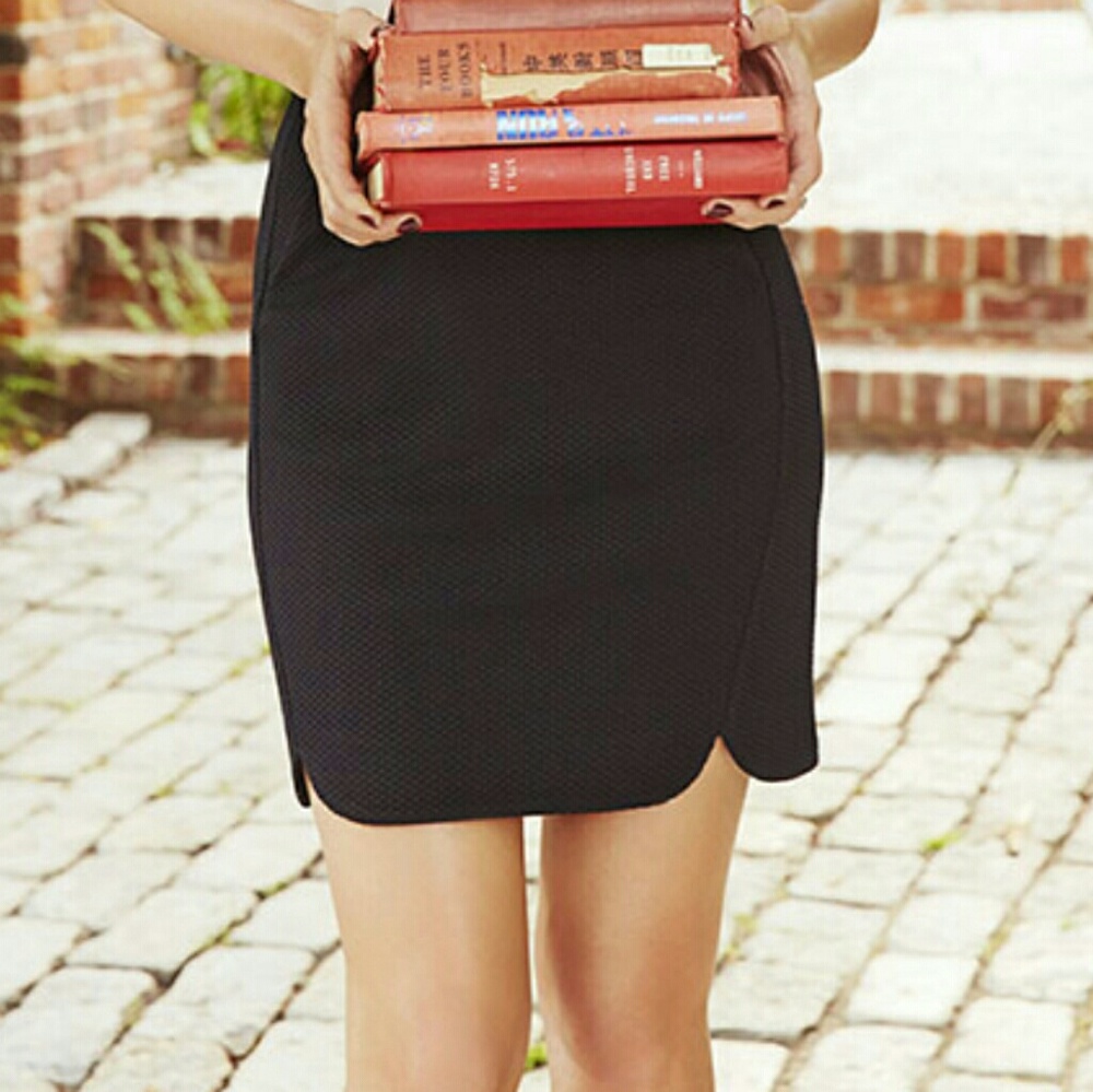 🎈LAST CHANCE🎈 Lauren Conrad Skirt