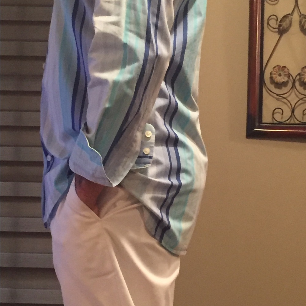 Shirt - Picture 2 of 3