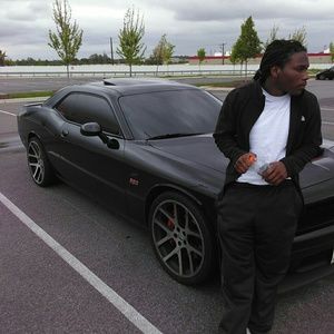 Meet your Posher, Derrell