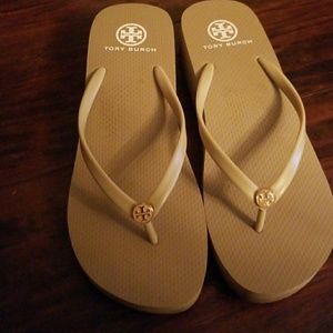 Tory Burch Beige Flip flops