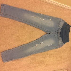 Distressed denim jean maternity Capri.