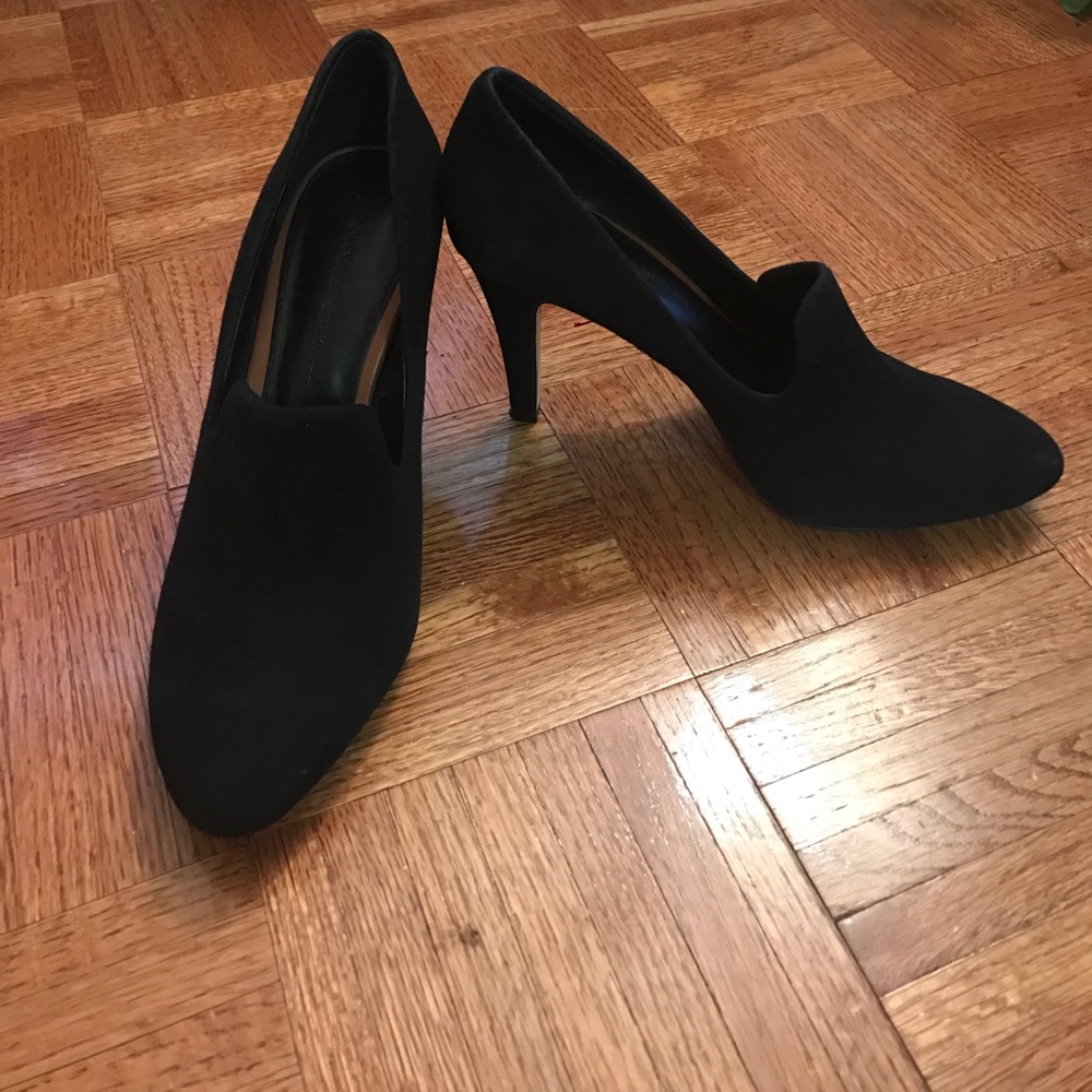 Suede Banana Republic Heel 👠