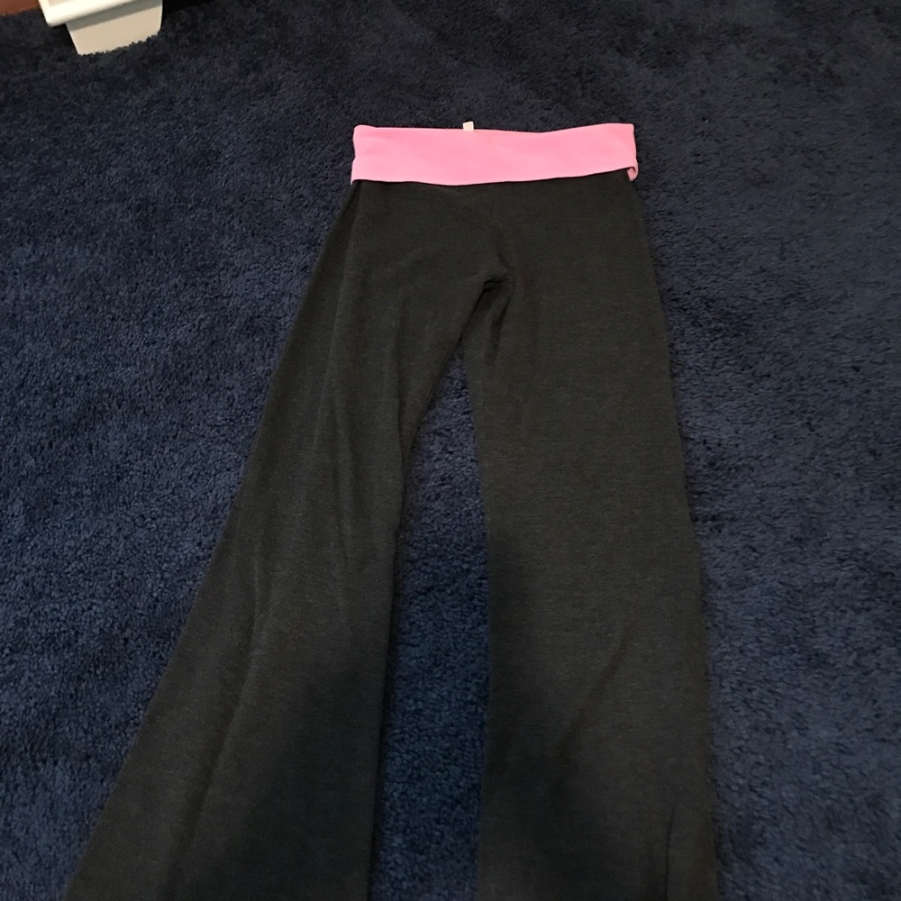 Solow yoga pants